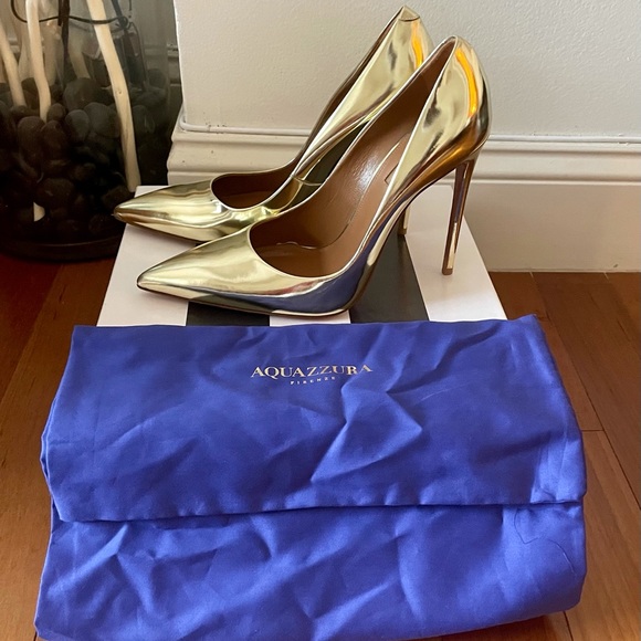 NEW Aquazzura Gold Pumps - Picture 5 of 12